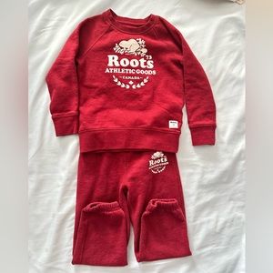 Roots sweatshirt and jogger set.Size 3T. Maroon/Red Colour. Unisex